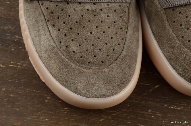 750 Yeezy adidas Brown BY2456 Boost Light 0722